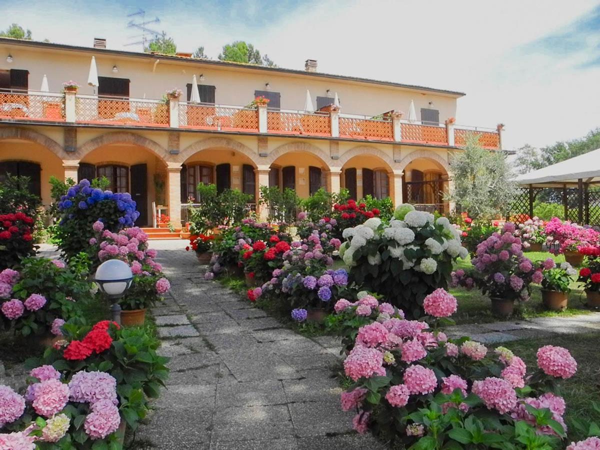 Hotel Le Renaie San Gimignano Exterior photo
